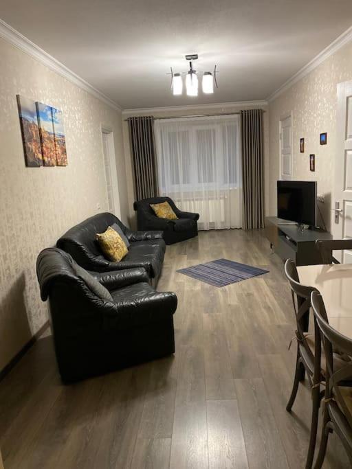 Nice Apartment Ponichala Ngoại thất bức ảnh